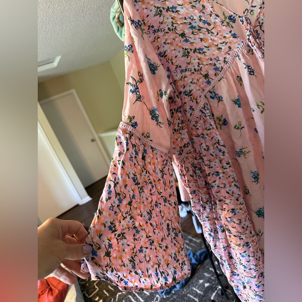 Flower blouse - Picture 3 of 3